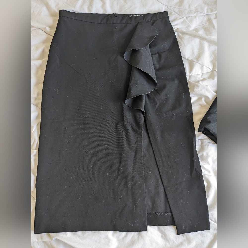 Zara midi below knee skirt, L